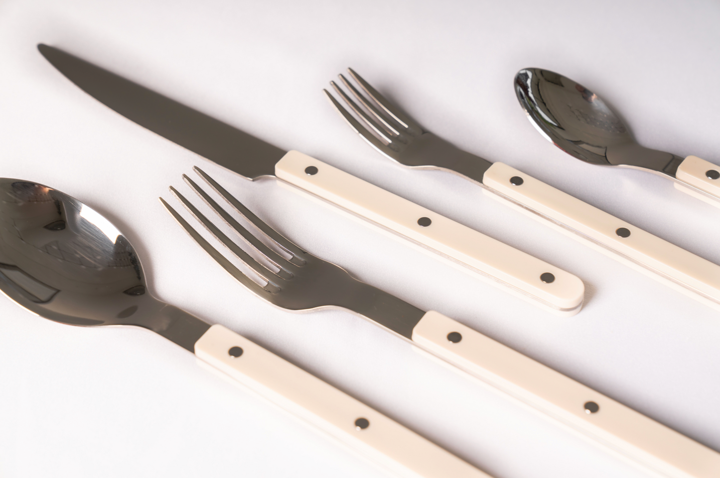 White & Silver Stainless Steel Cutlery Set
